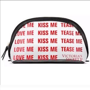💋💄VICTORIA'S SECRET COSMETIC CASE💄💋